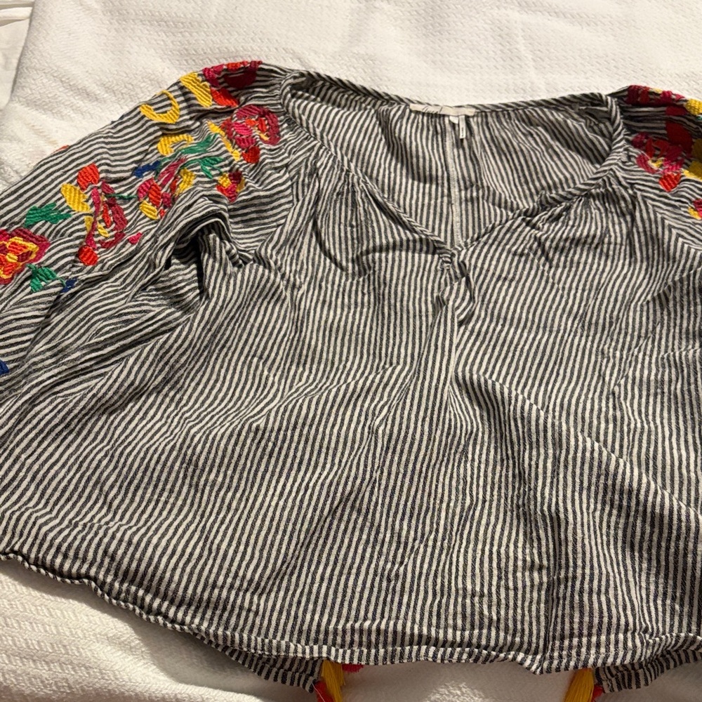 Floreat Black and White Striped Top